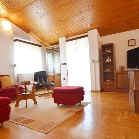 Oasis Family Getaway * Ρόβινι